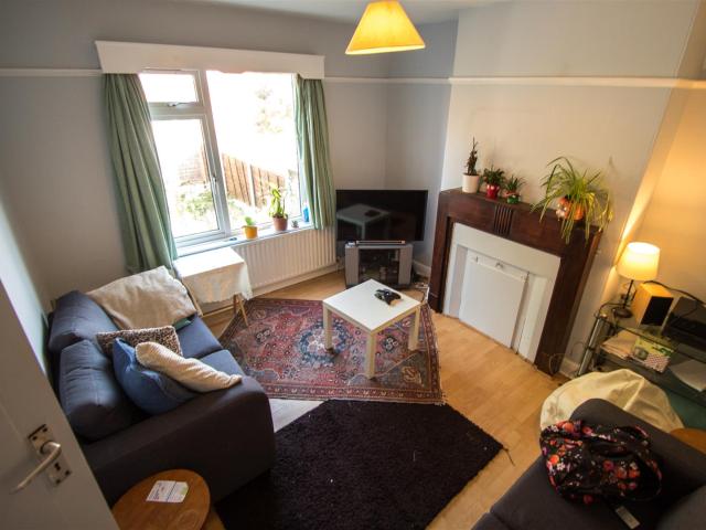 House for rent in Beckett Park, Leeds