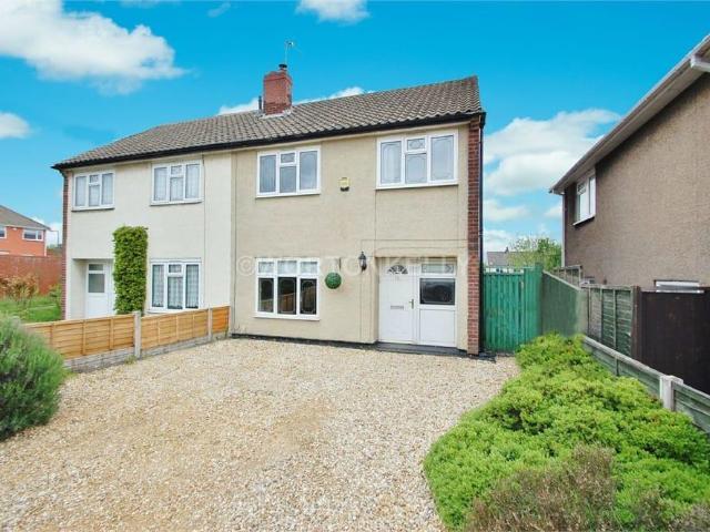 House for rent in King’s Hill, Hill Top