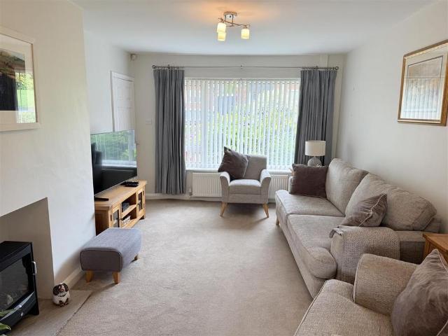 House for rent in Lower Hopton, Mirfield