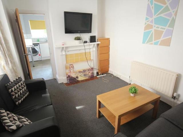 House for rent in Fratton, City Of Portsmouth