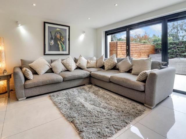 House for rent in Sunninghill and Ascot, Ascot