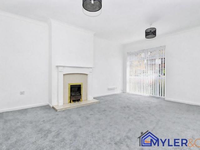 House for rent in Hough Green, Widnes