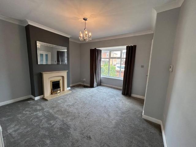 House for rent in Hanging Heaton, Dewsbury