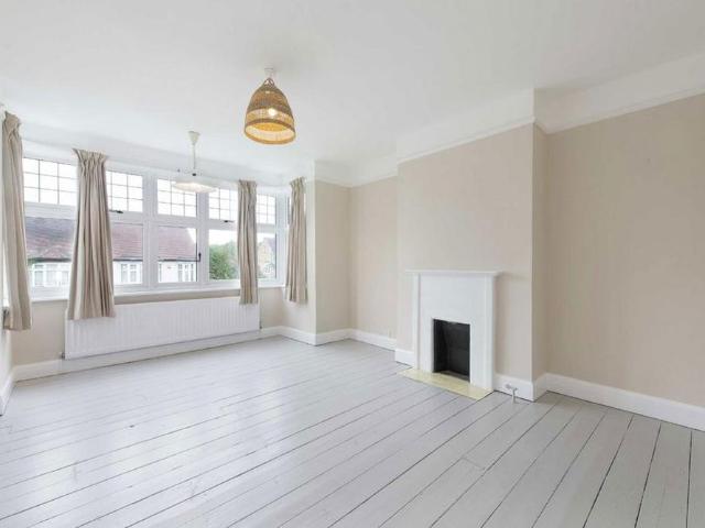 House for rent in East Barnet, Greater London