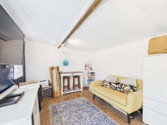 House for rent in Little Sandhurst