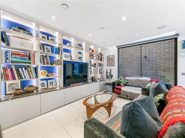 House for rent in Fishersgate, West Sussex