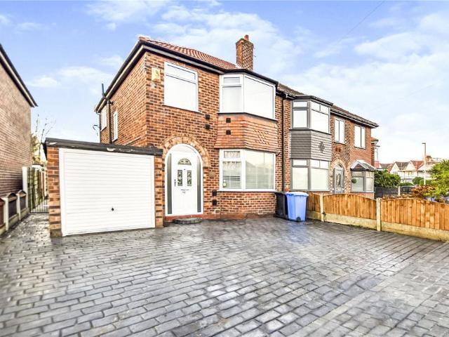 House for rent in Sale Moor, Trafford Park