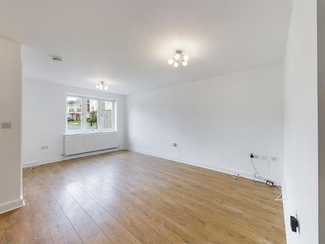 House for rent in Eastcote, Greater London