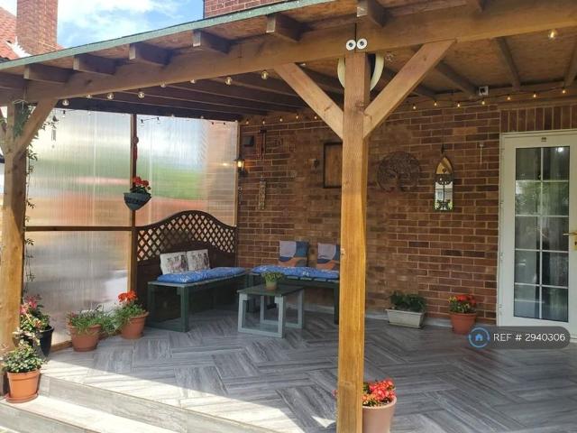 House for rent in Pooley Green, Row Town