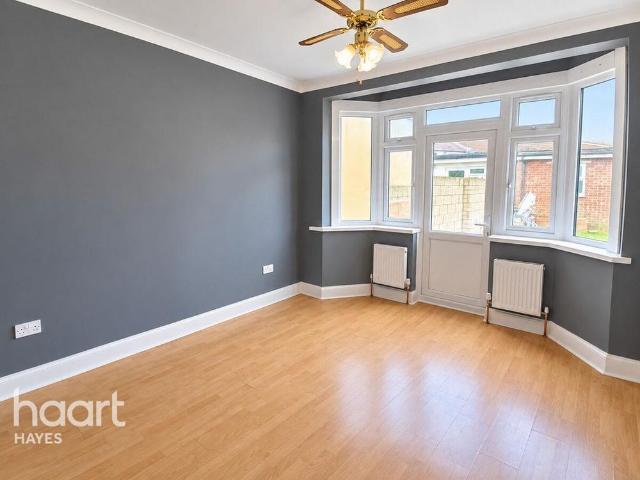 House for rent in Southall Green, Greater London