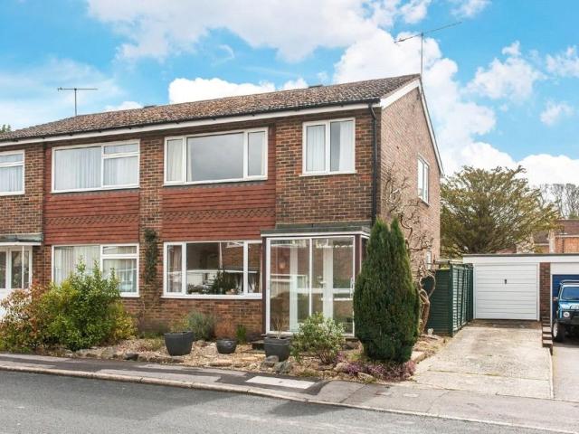 House for rent in Littlecote, West Sussex