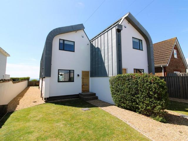 House for rent in Littlecote, West Sussex
