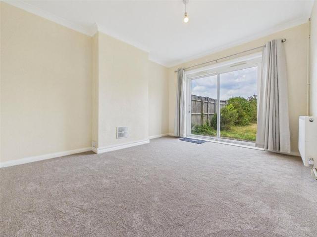 House for rent in Harmondsworth, Greater London