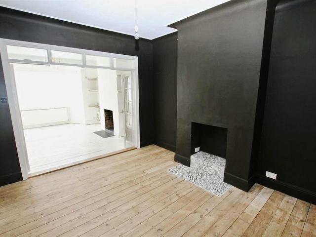 House for rent in Alton Barnes, Essex
