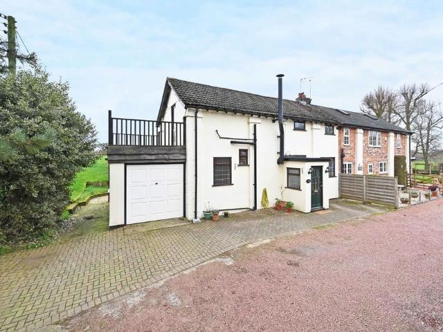 House for rent in Baswich, Staffordshire