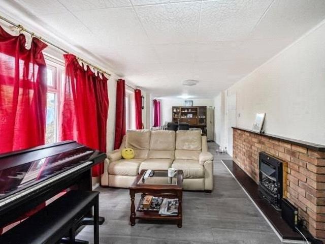 House for rent in Risinghurst and Sandhills, The Slade