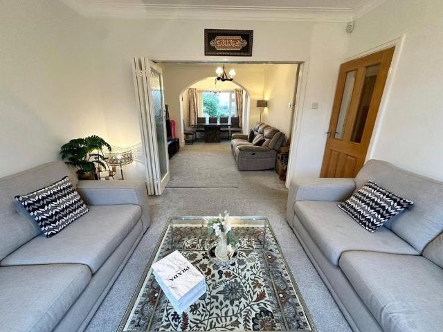 House for rent in Rhodes, Burnedge
