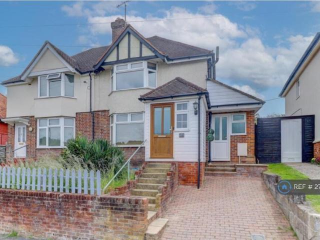 House for rent in Totteridge, Buckinghamshire