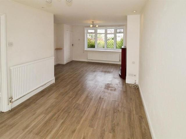 House for rent in Buttershaw, West Yorkshire