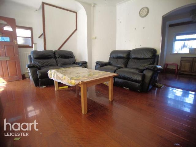 House for rent in Stocking Farm, Old Wharf