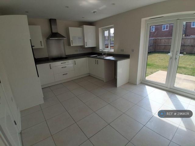 House for rent in Rossmore, Cheshire