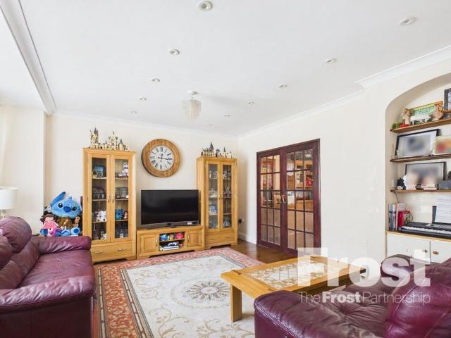 House for rent in Lower Feltham, Greater London