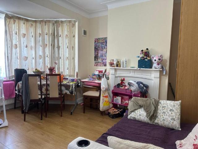 House for rent in South Stanmore, Greater London