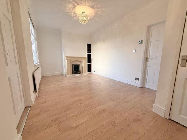 House for rent in Dewsbury, Kirklees