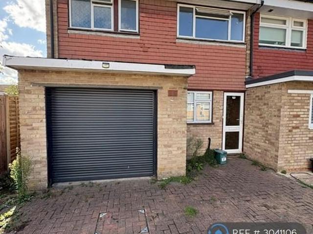 House for rent in Five Acres, Hertfordshire