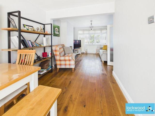House for rent in Knowle Green, Lower Halliford