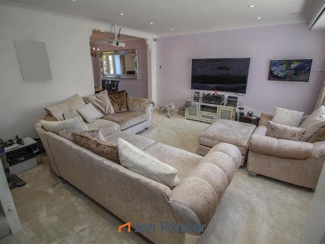 House for rent in Kingston Park, Newcastle upon Tyne