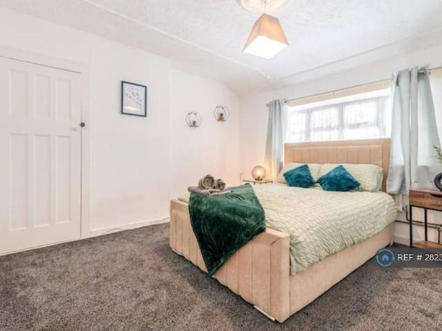 House for rent in Chadwell St Mary, Essex