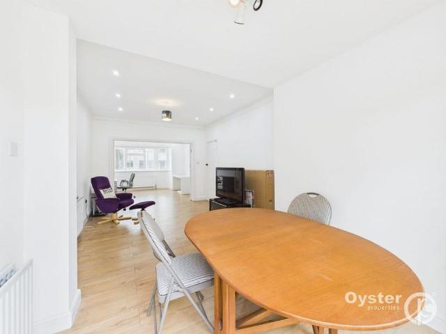 House for rent in Little Stanmore, Greater London