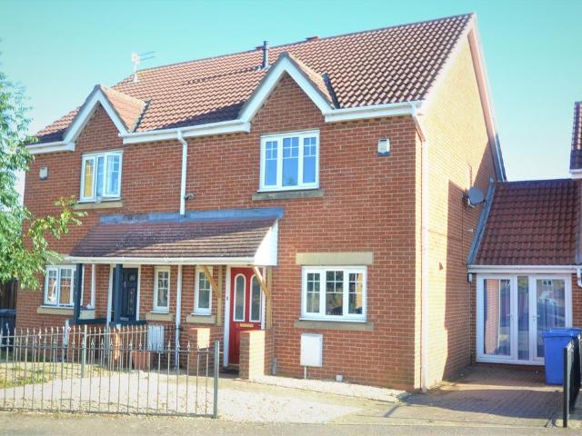 House for rent in Desborough
