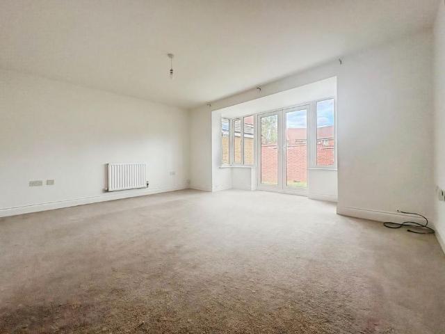 House for rent in Loves Farm, Huntingdon