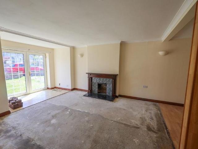 House for rent in St. Dennis, St Dennis