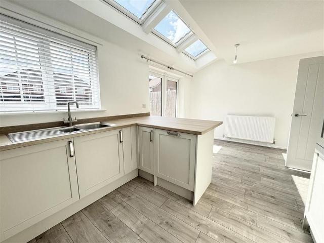 House for rent in Rossmore, Cheshire