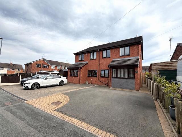 House for rent in The Heath, Beamhurst