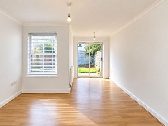 House for rent in Alton Barnes, Essex