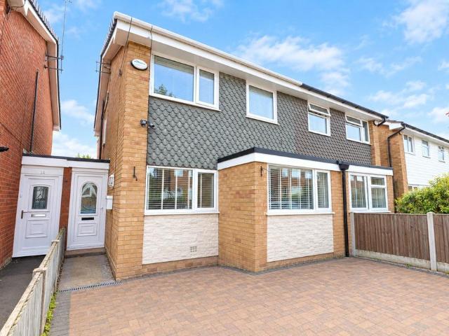 House for rent in Overchurch Hill, Moreton