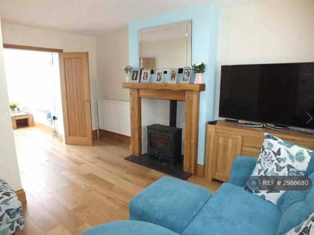 House for rent in Trofarth, Wales