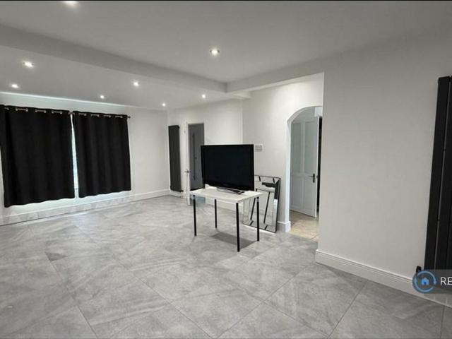 House for rent in Heath End, Basingstoke and Deane