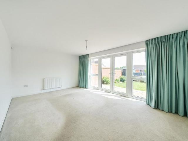 House for rent in Hedge End, Helford
