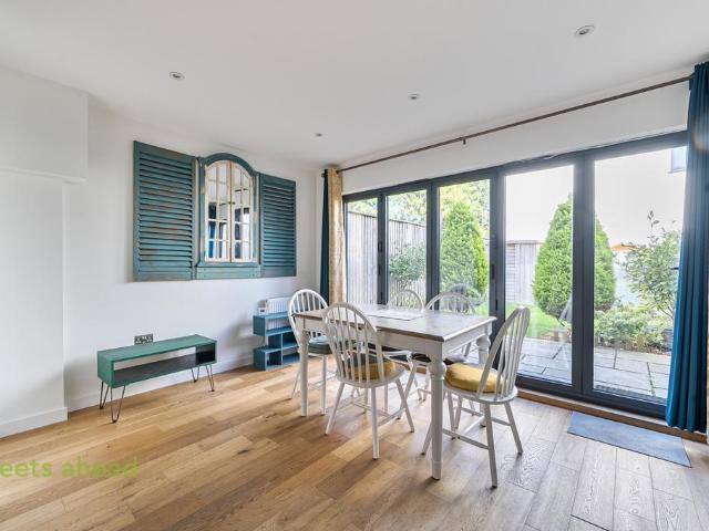 House for rent in London Borough of Sutton, Greater London