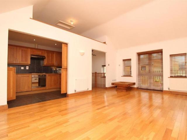 House for rent in Cosgrove