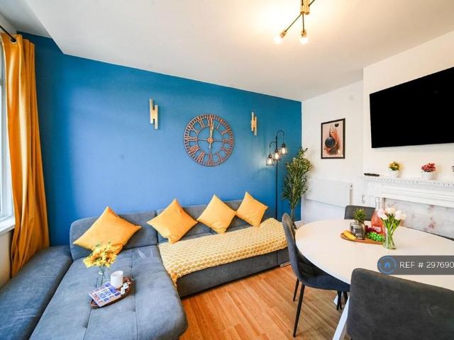 House for rent in Portsea, City Of Portsmouth