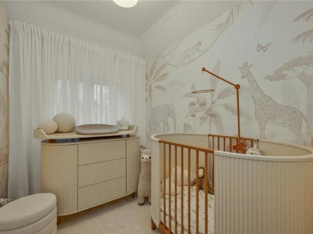 House for rent in Hinchley Wood, Elmbridge