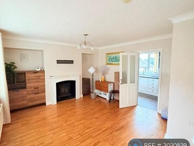 House for rent in Lower Wyke, West Yorkshire
