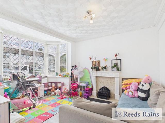 House for rent in Ardleigh Green, Greater London