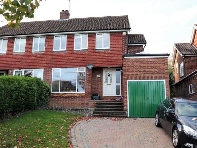 House for rent in High Wycombe, Castlefield